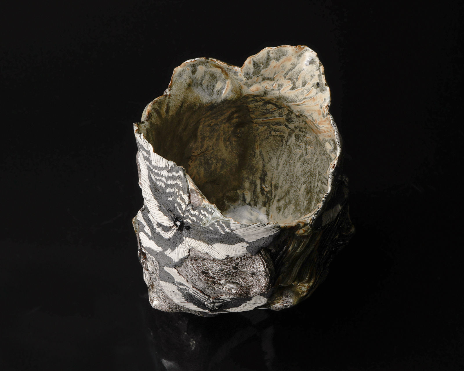 Shingu Sayaka 新宮さやか, No.5 "Calyx" water jar 萼容 水指, 2024