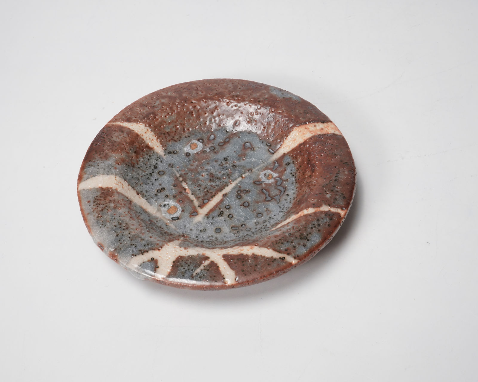 Wakao Toshisada 若尾利貞, Nezumi (Gray) Shino Plates 鼠志野 豆皿, 1980's