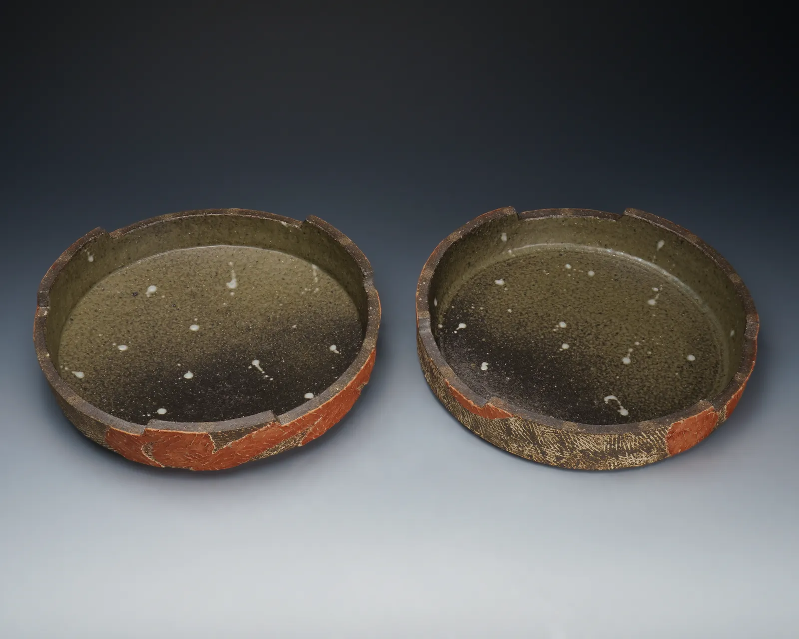 Kako Katsumi 加古勝己, Ash glazed box