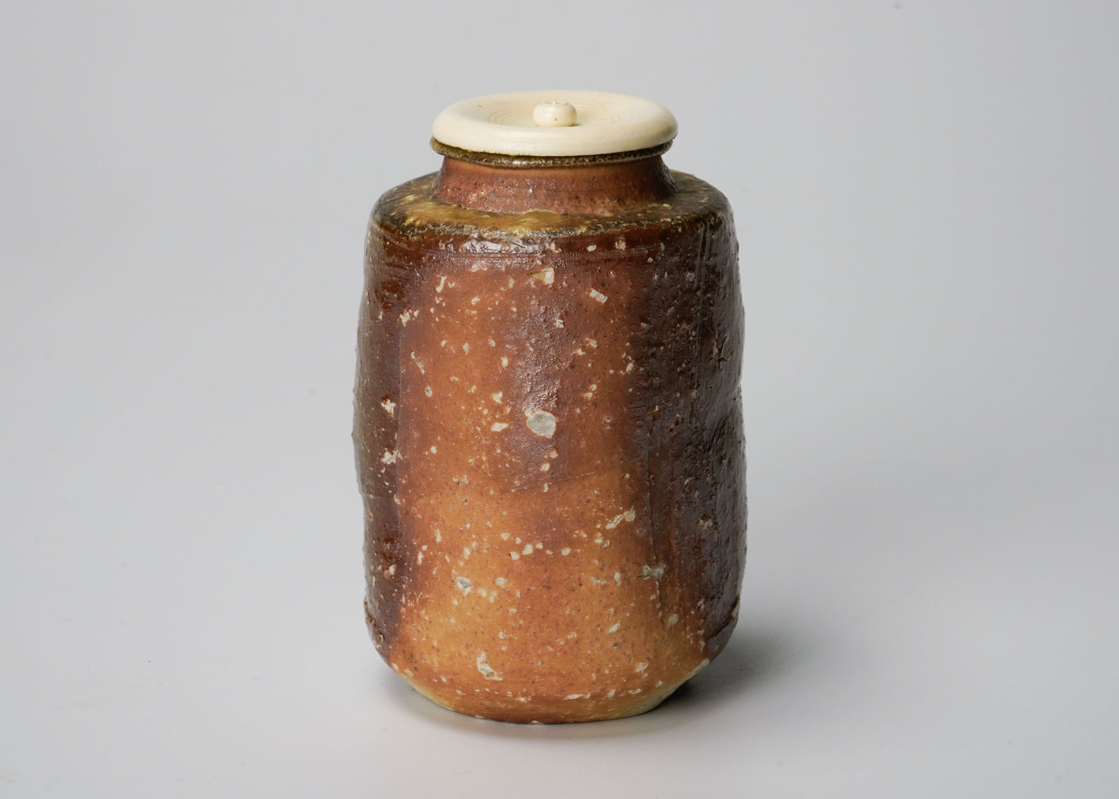 UEDA Naokata Ⅴ 五代 上田直方, Shigaraki Tea Caddy 信楽茶入