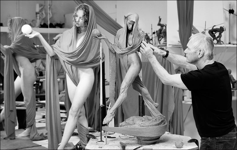 Richard MacDonald, Nightfall, Atelier, 2012