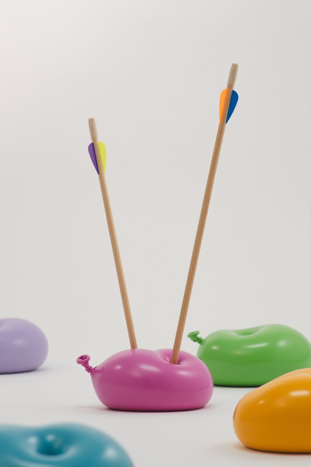 Nano Abia, Último Instante. Single arrow balloon. Rosa metalizado., 2023