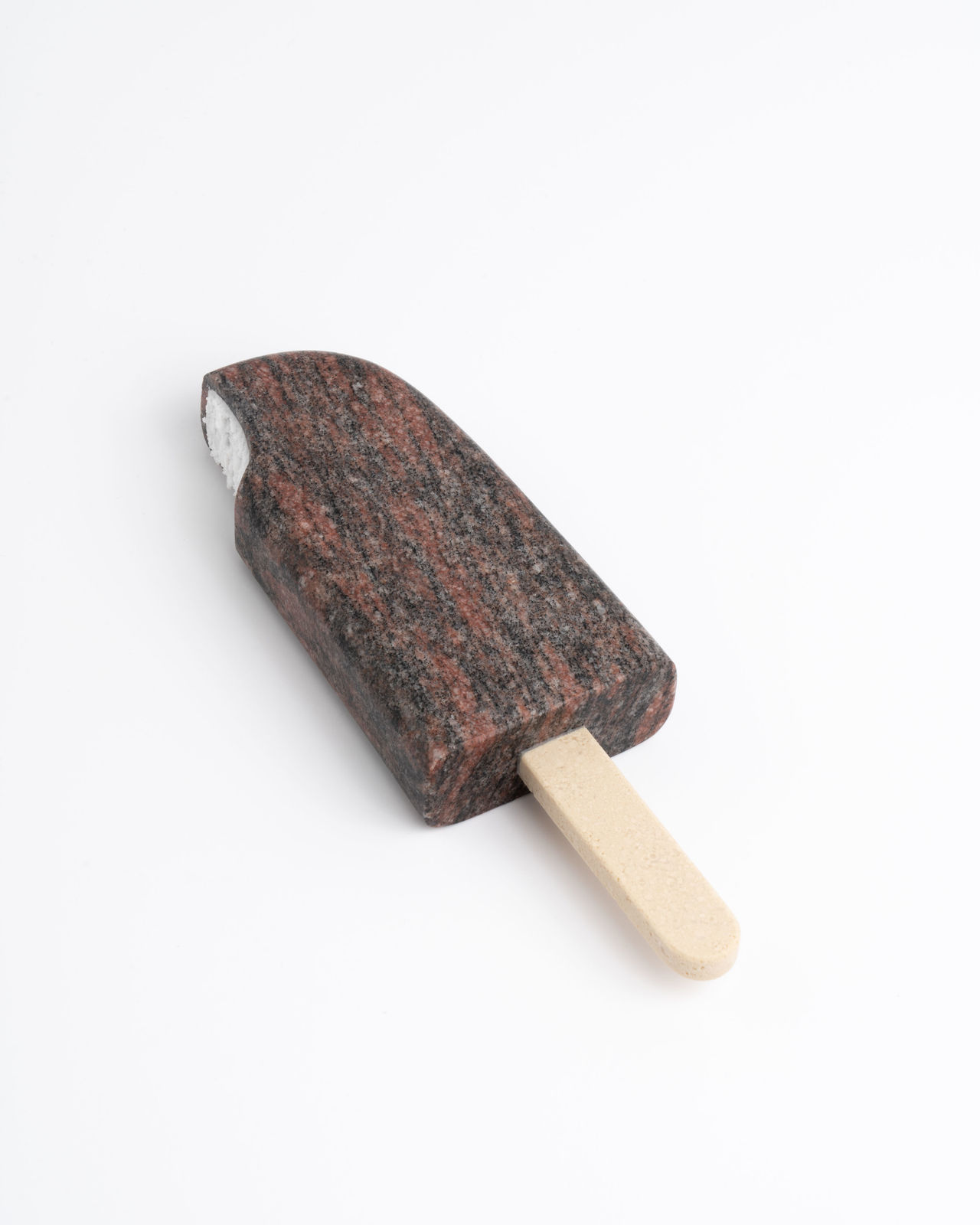 Quiñones, White World #28, 2022