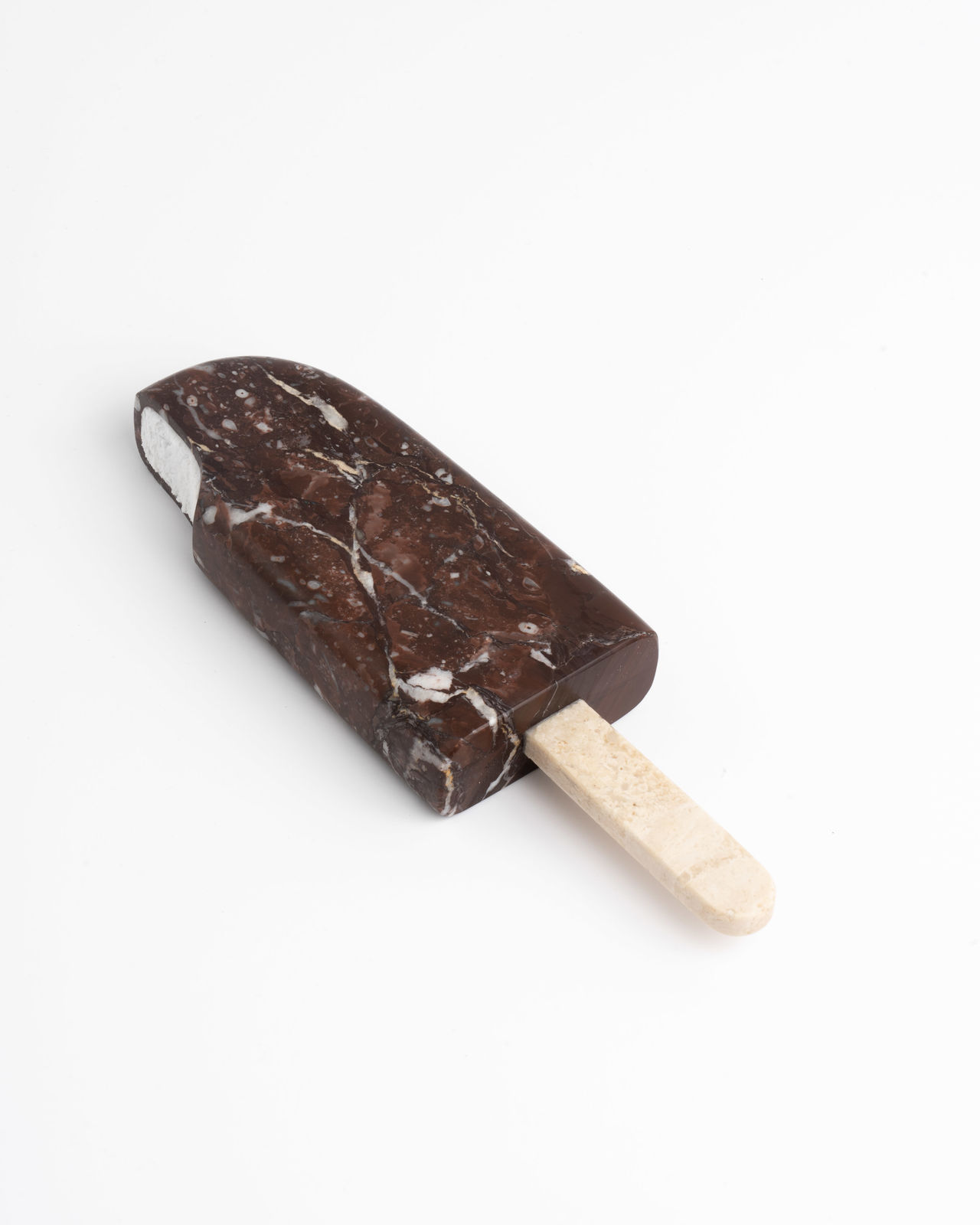 Quiñones, White World #9, 2022