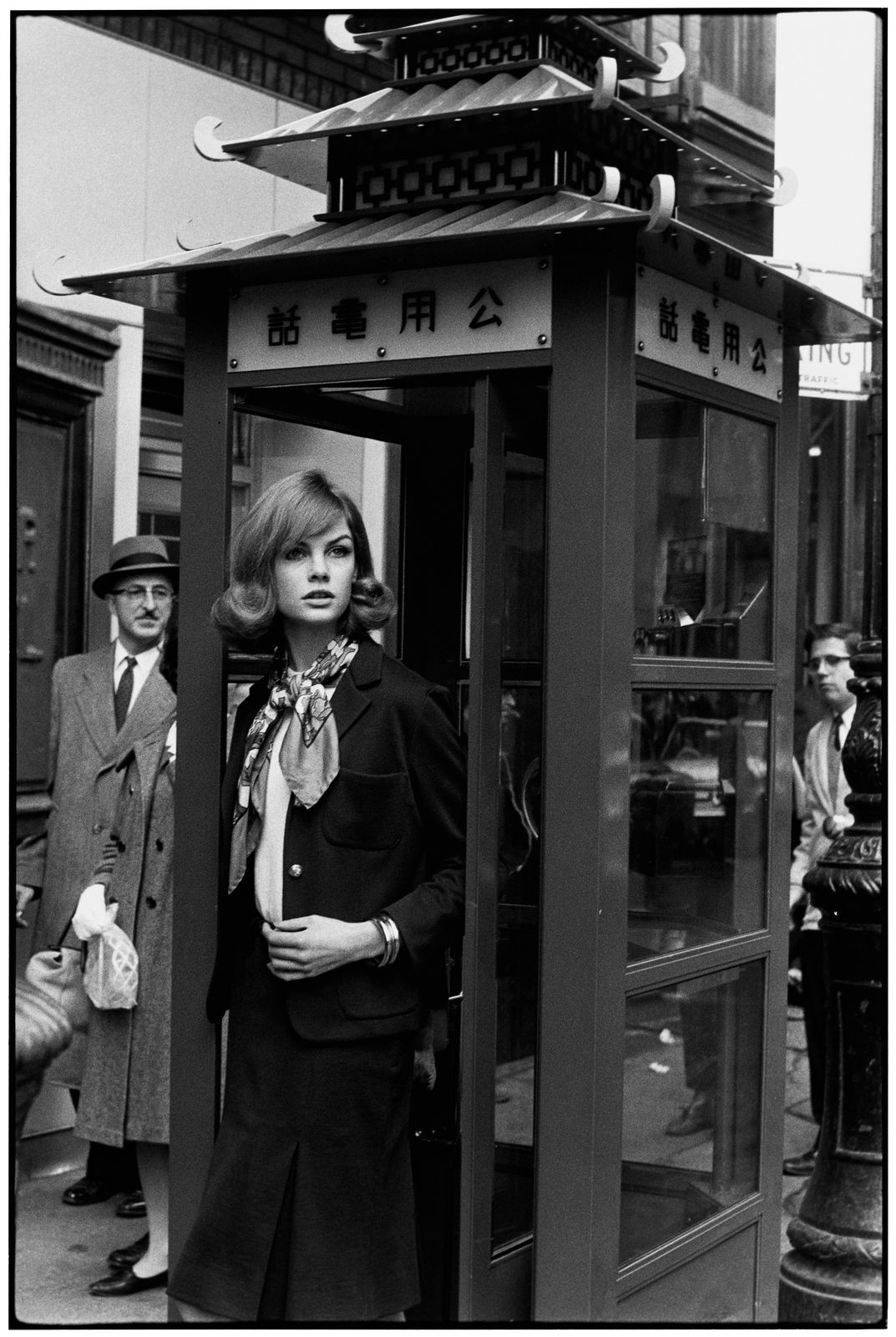 David Bailey, Jean Shrimpton, New York (Chinese Telephone Box), 1962
