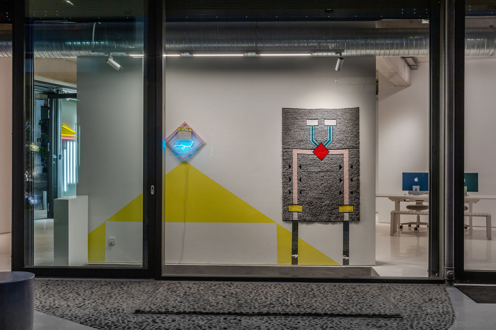 Marina Velisioti, The fiery diamond of the valley, 2023