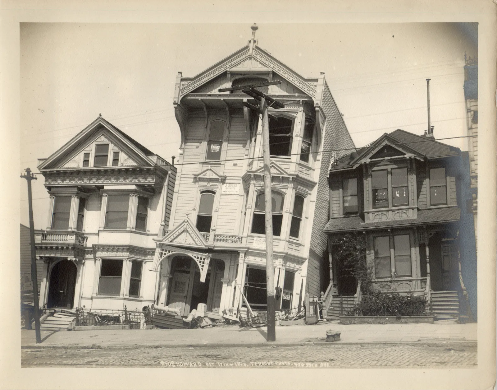[San Francisco Earthquake], Scenes of the city in ruins, c. 1906