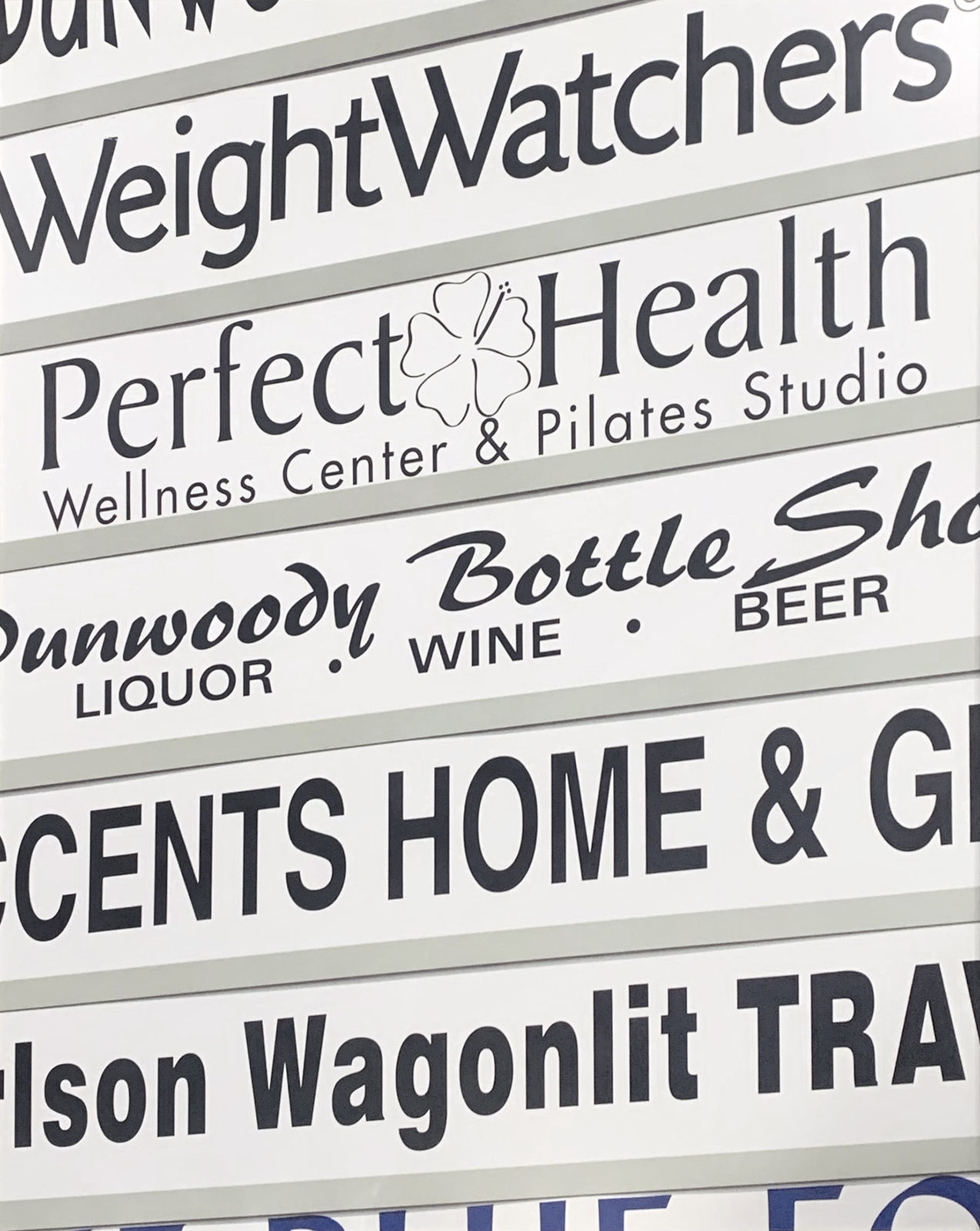 Roe Ethridge, Dunwoody Mall Sign, 2005