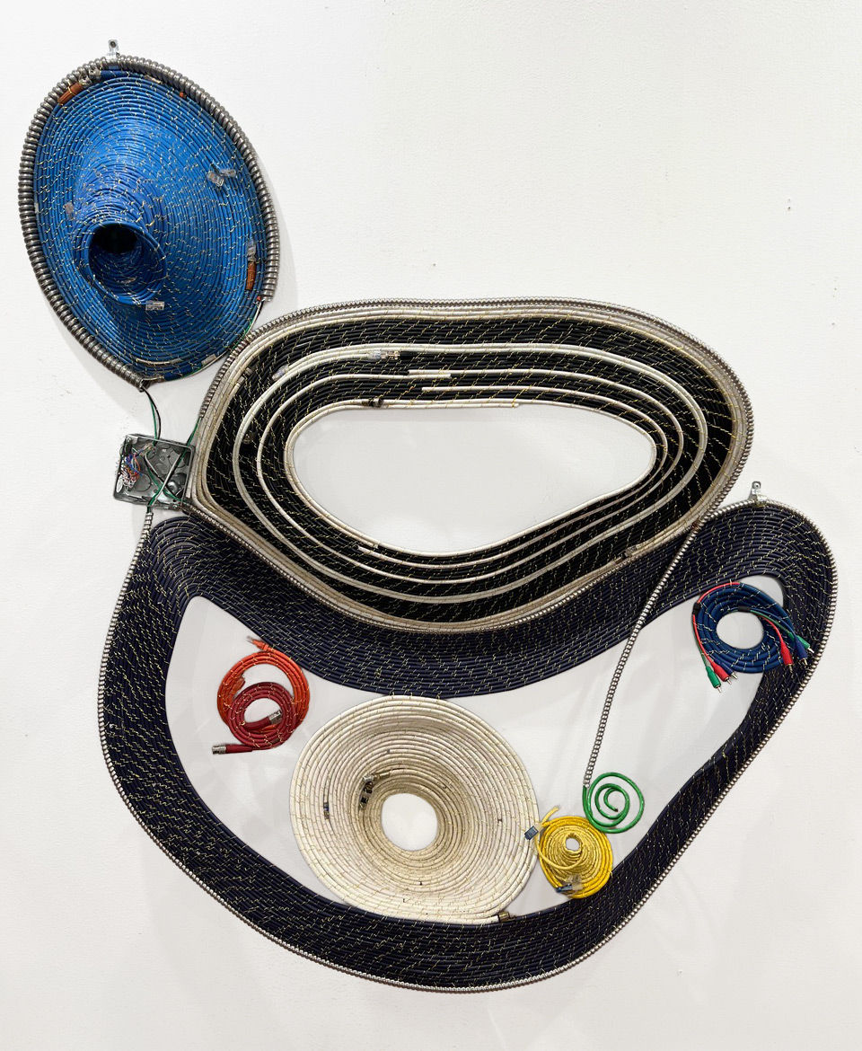 Chenhung Chen, Krishna's Mouth Wire, 2024