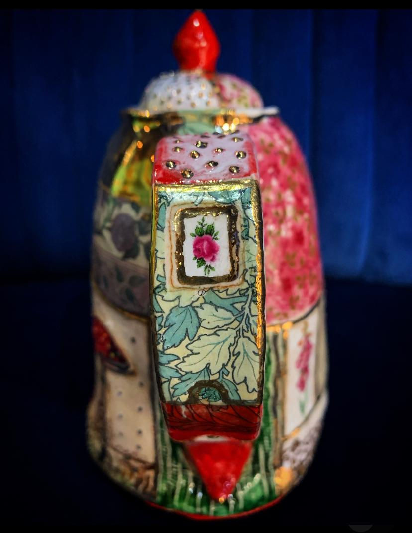 Ceramic Tales, Palpitation Ceramic Tea Set, 2021