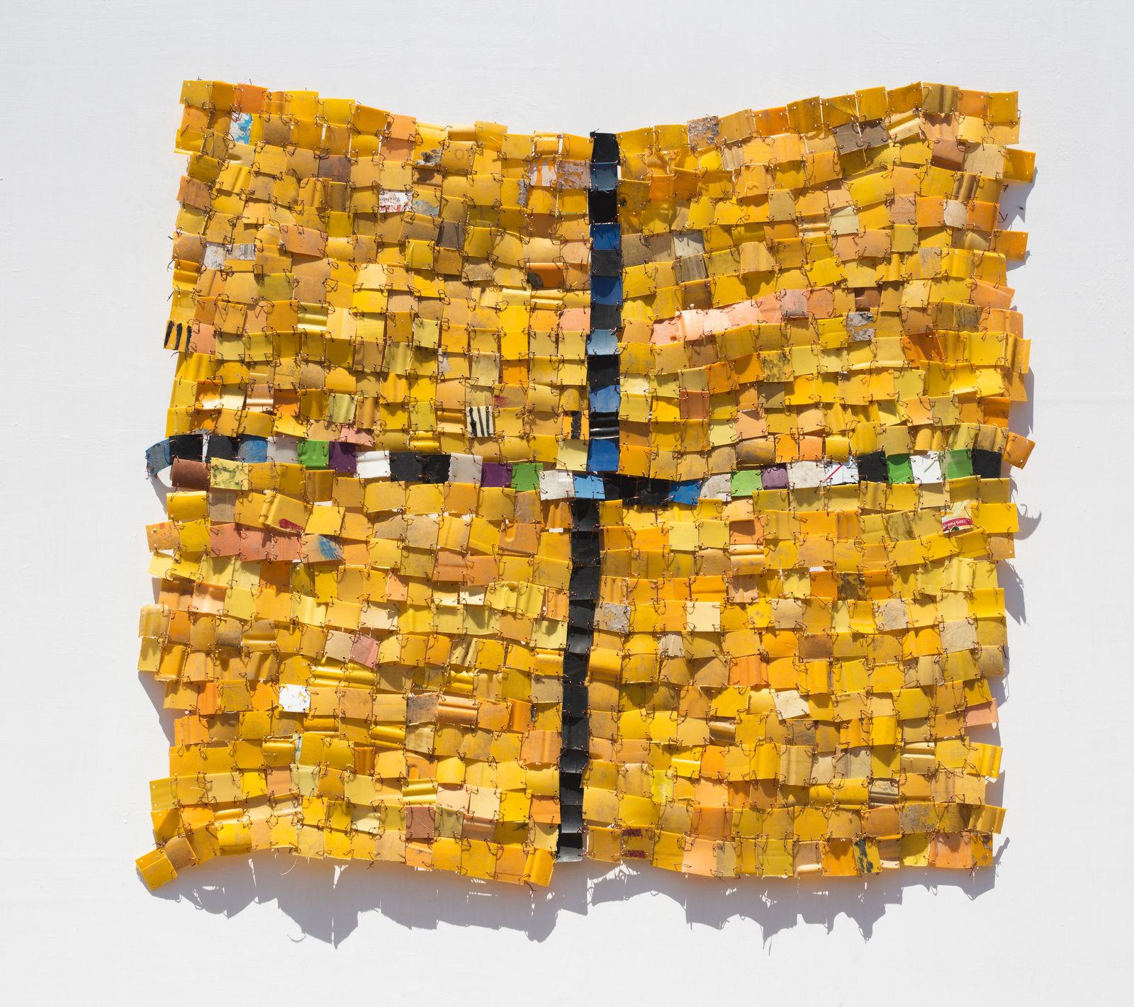 Serge Attukwei Clottey, Society is unity, 2018
