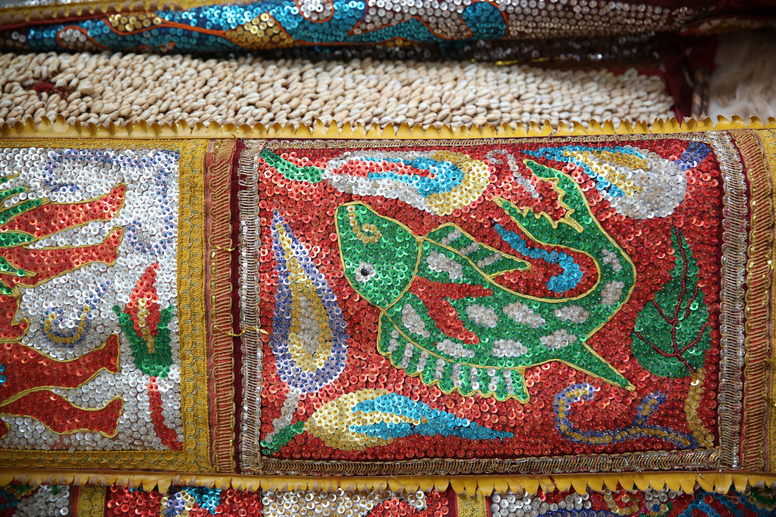 Anonymous Yoruba artist (Republic of Benin), Egungun masquerade costume, late 20th century