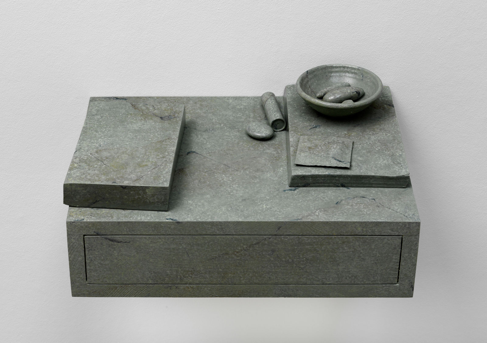 Maja Klaassens, Nightstand (7), 2025