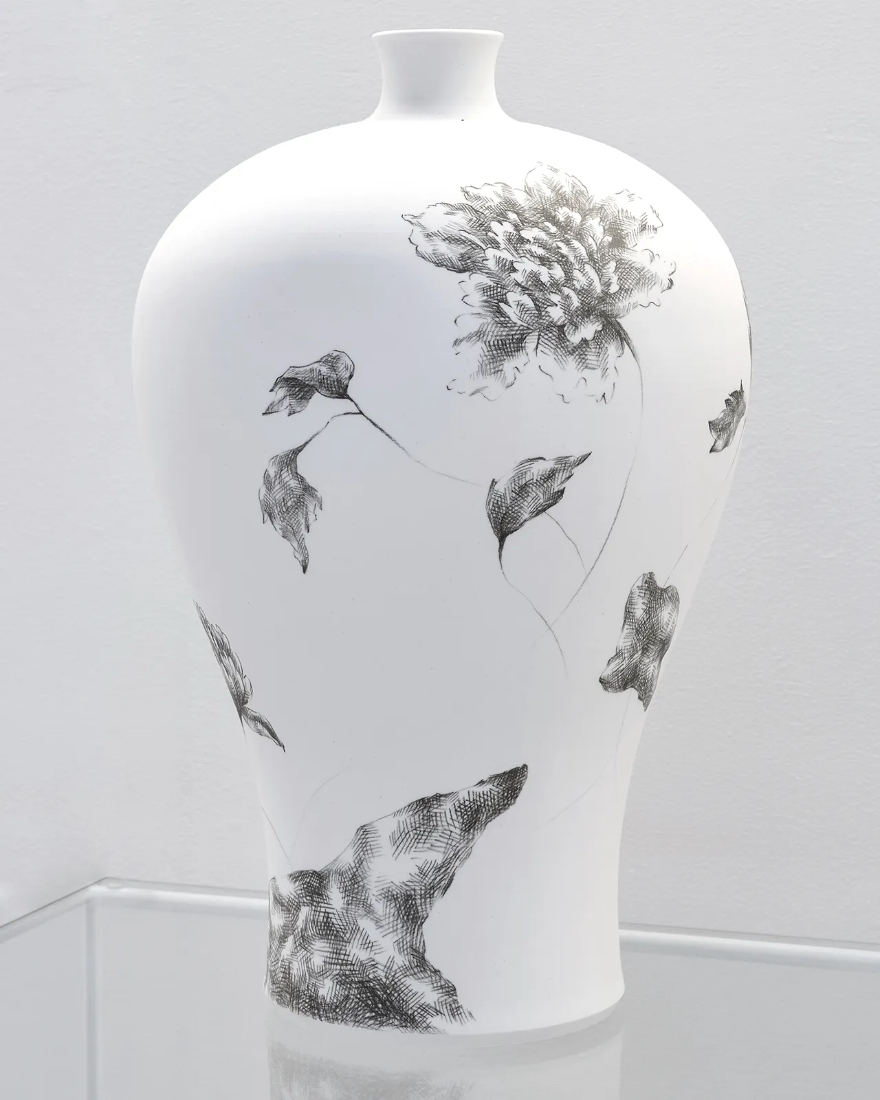 JooLee Kang, 괴석에서 피어난 꽃 Vase of Flowers from Oddly Shaped Rocks #2, 2019