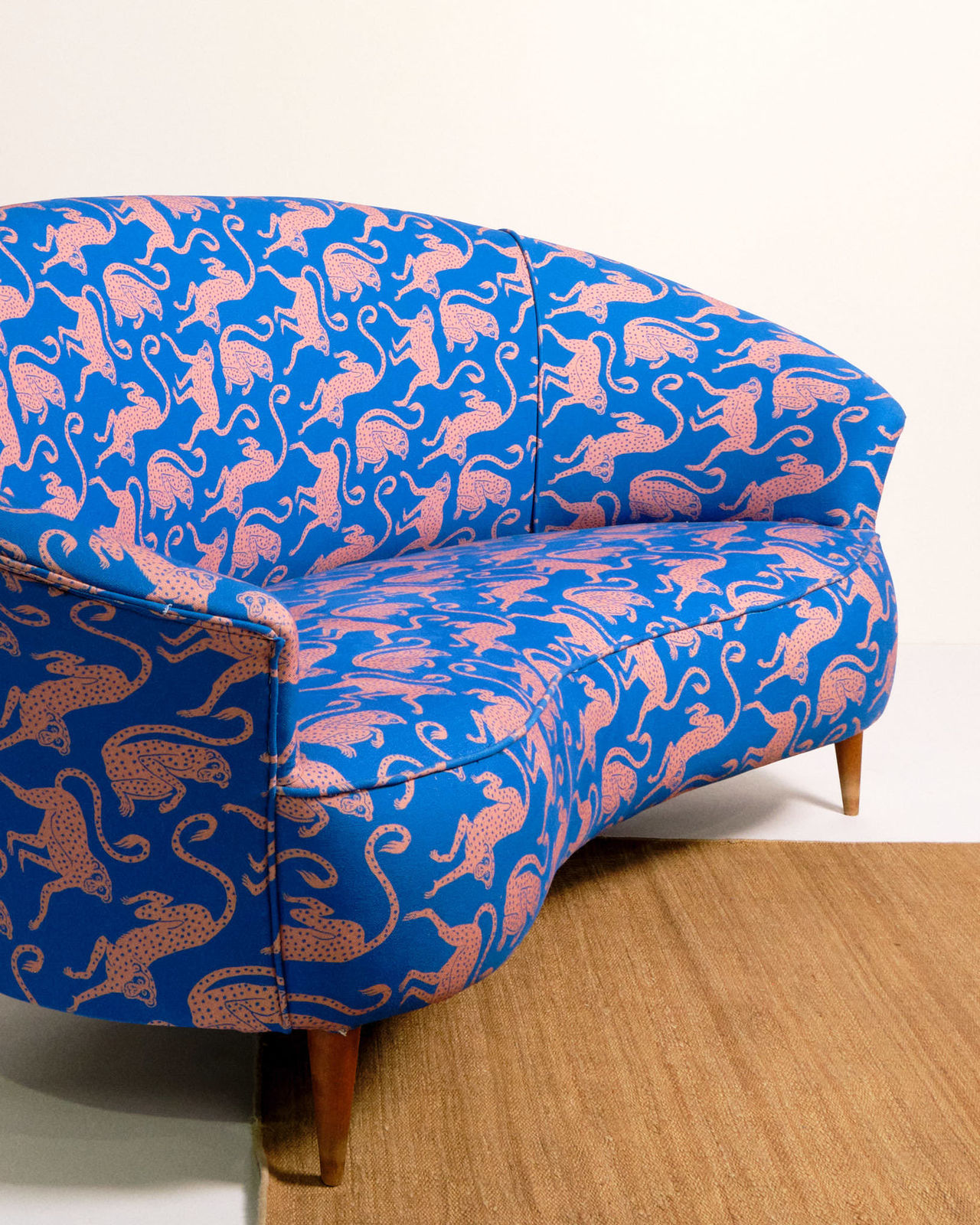 8 Holland Street x Desmond & Dempsey, Italian Curved Sofa