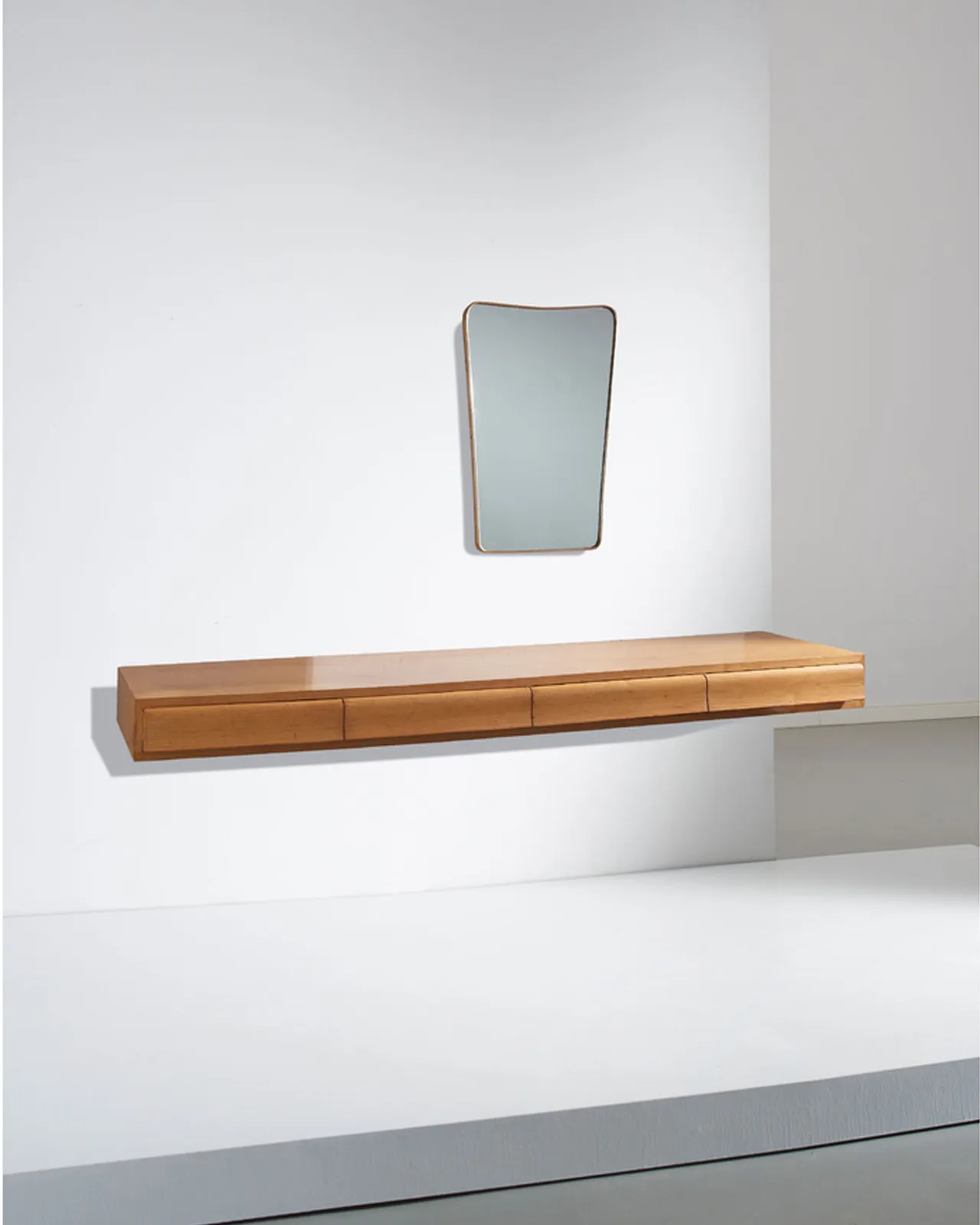 Amma Torino, Curved Edge Mirror