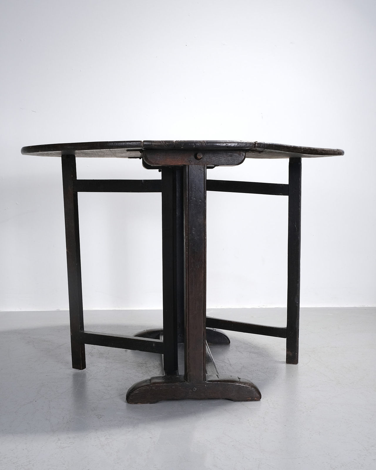 18th Century British, Drop Leaf Table