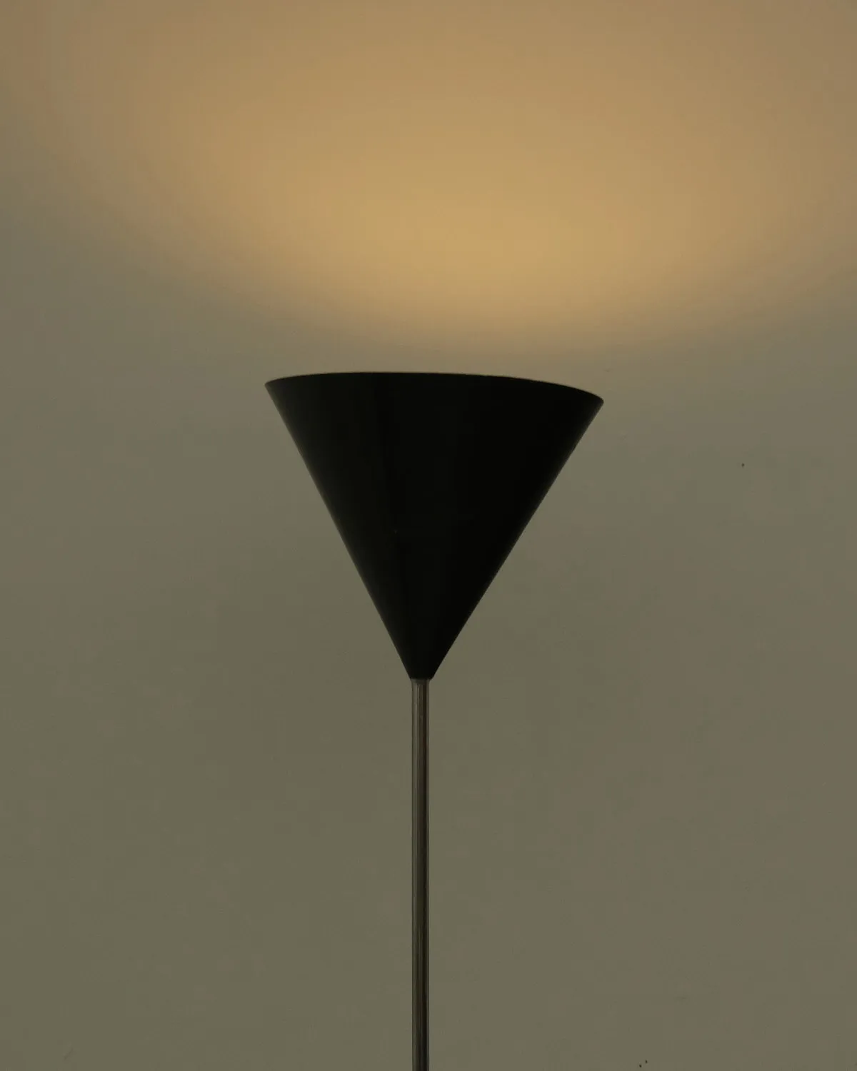 Luigi Caccia Dominioni, Imbuto floor lamp