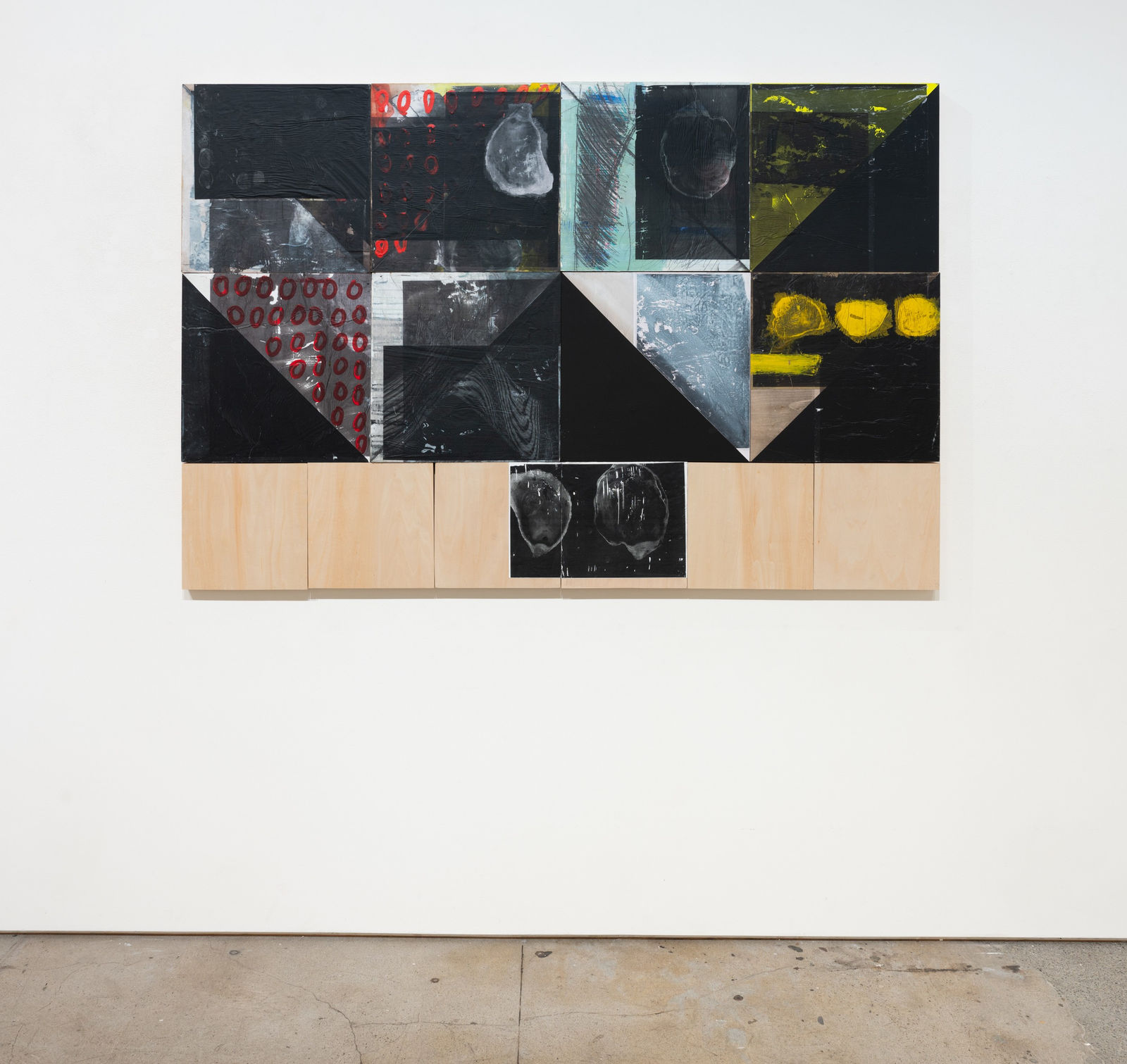 Sara Siestreem (Hanis Coos), foxes on the moon, 2024