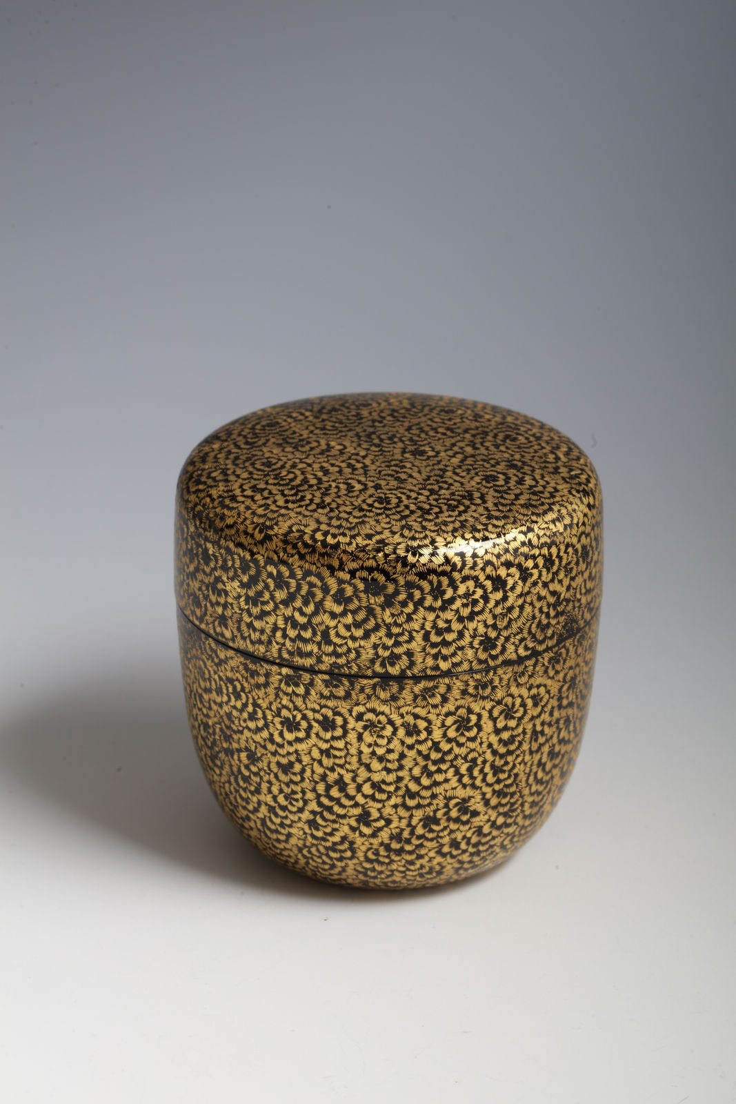 Yamagake Tetsurō, Chrysanthemums Tea Caddy, 1980s
