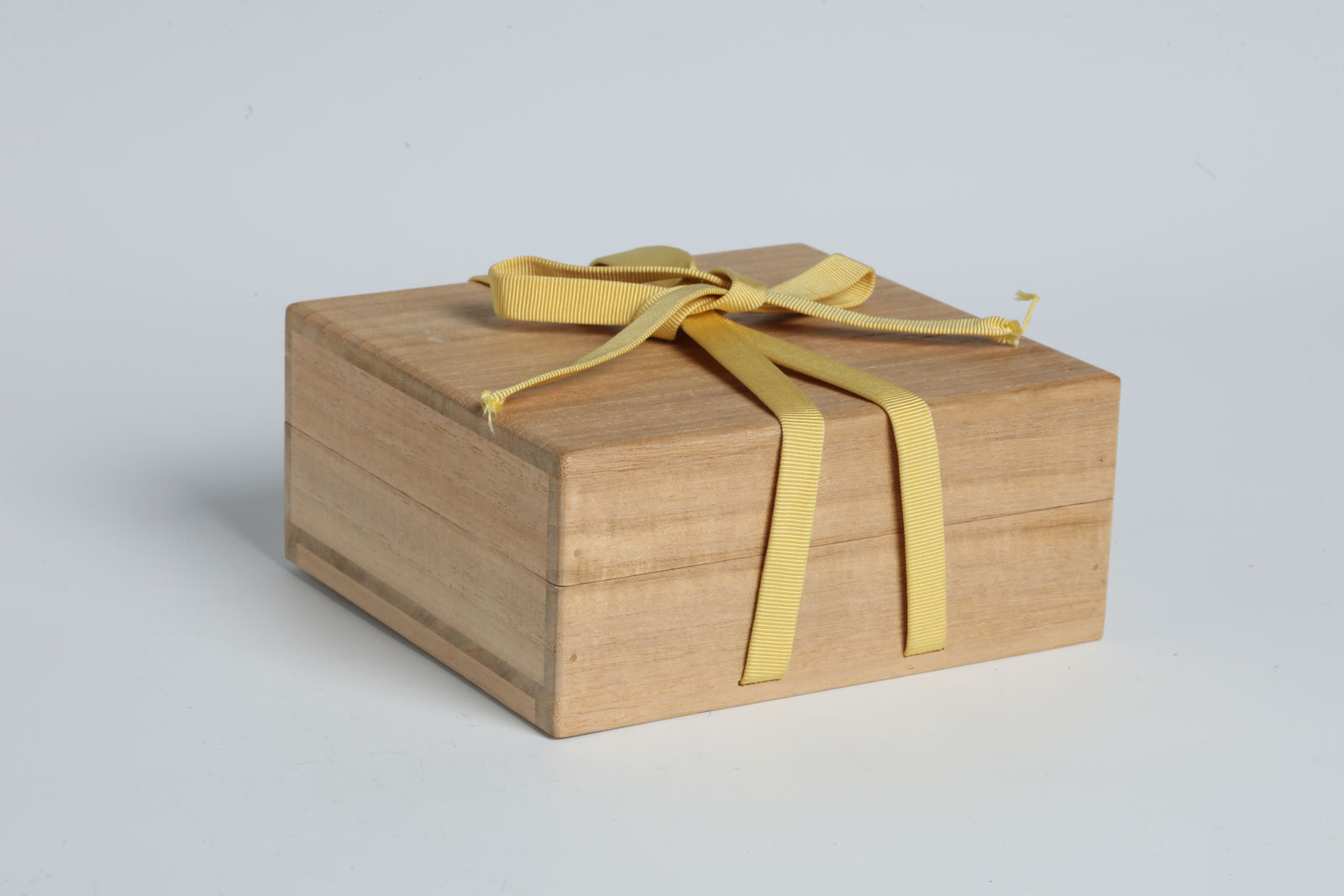 Maki-e Lacquer artist, Writing Box with Phoenix, 1910s-20s