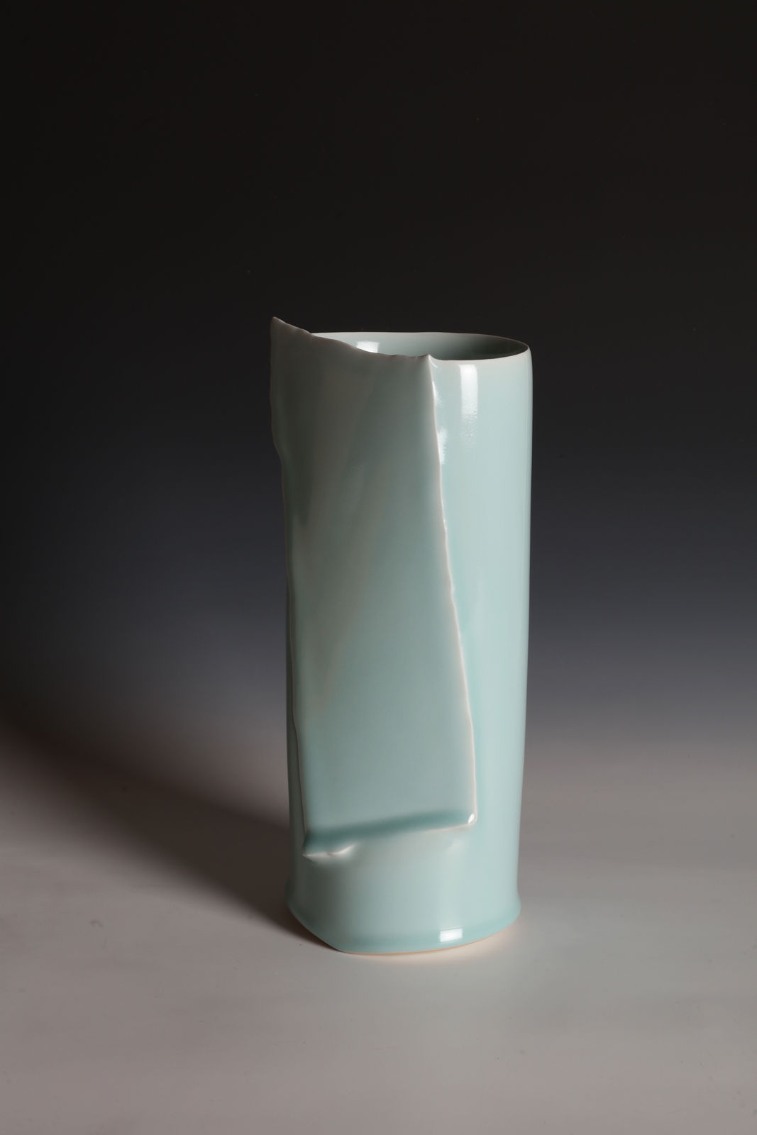 Fukami Sueharu, Vase entitled Kaze (Wind), 1988