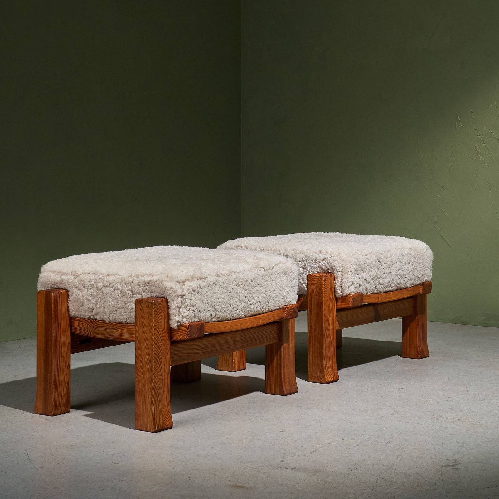 Pair of Large Ottomans in Solid Pine and Sheepskin Cushion, Sweden, 1950s/1960s
