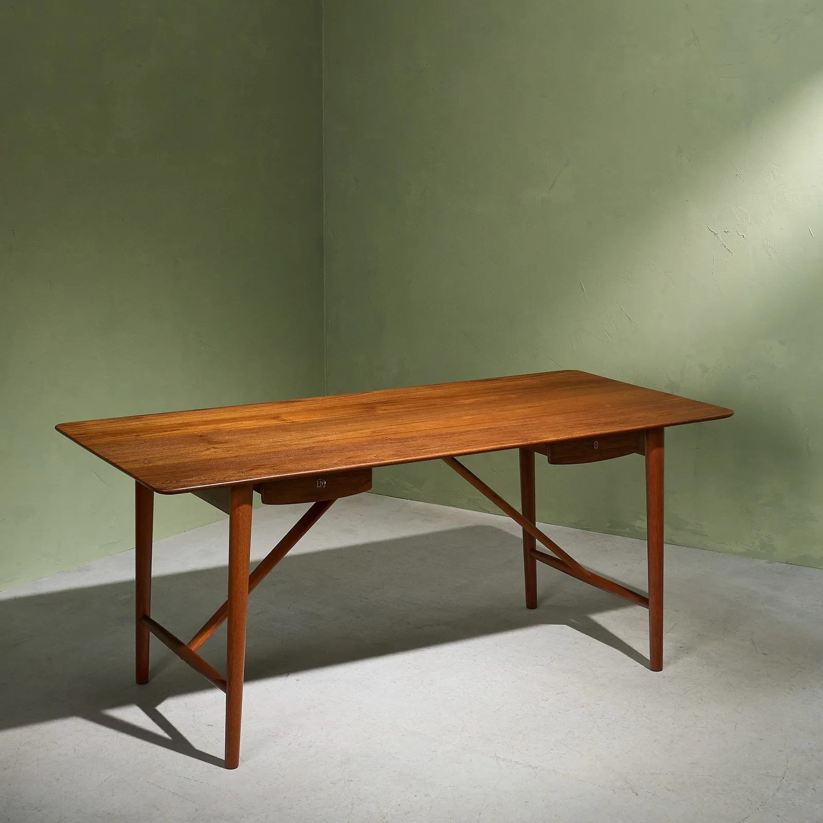 Peter Hvidt & Orla Mølgaard-Nielsen, Desk 'Model 310' in Solid Teak for Søborg Møbelfabrik, Denmark , 1950s