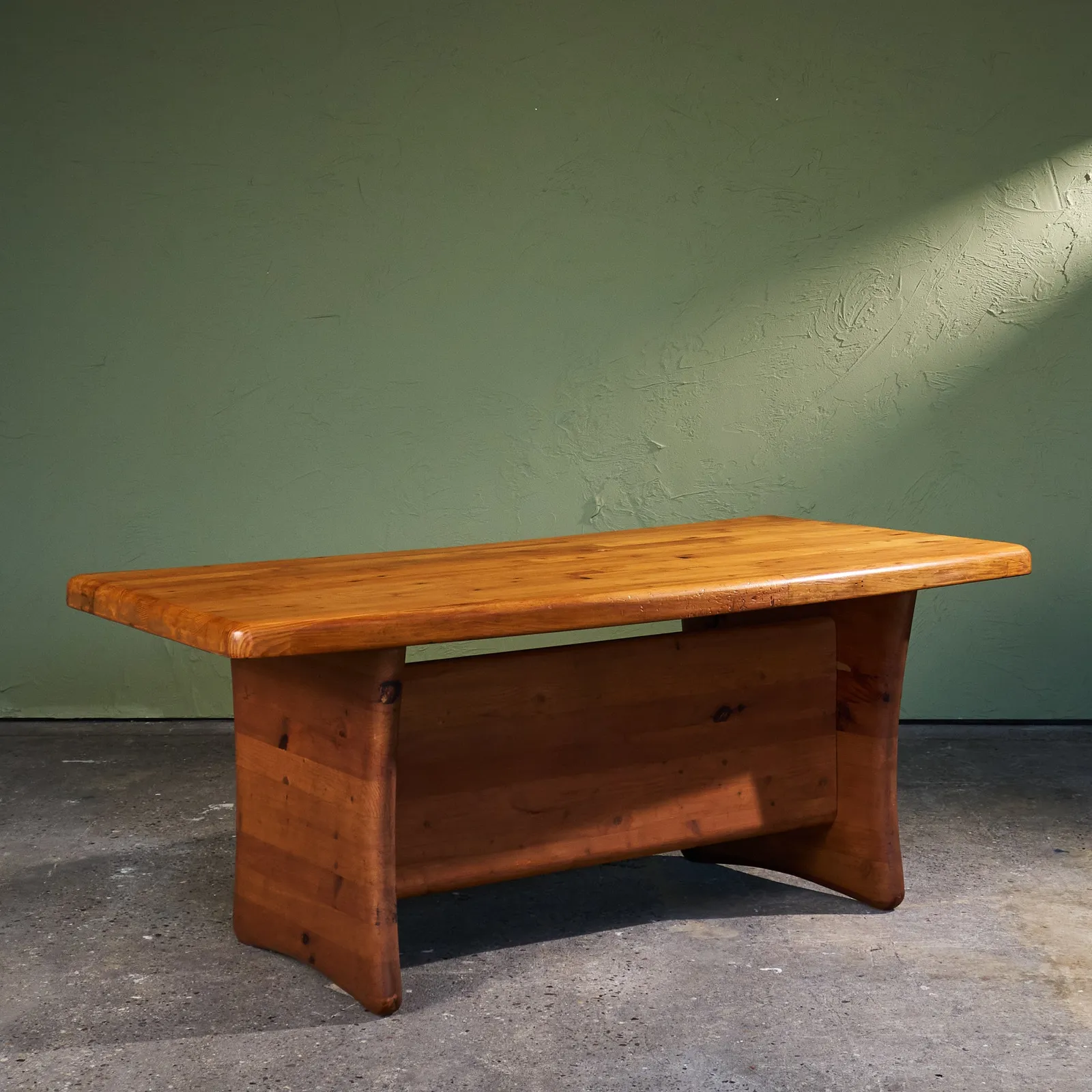 Architectural 'Forme Libre' Writing Desk in Solid Pine , France, 1960s