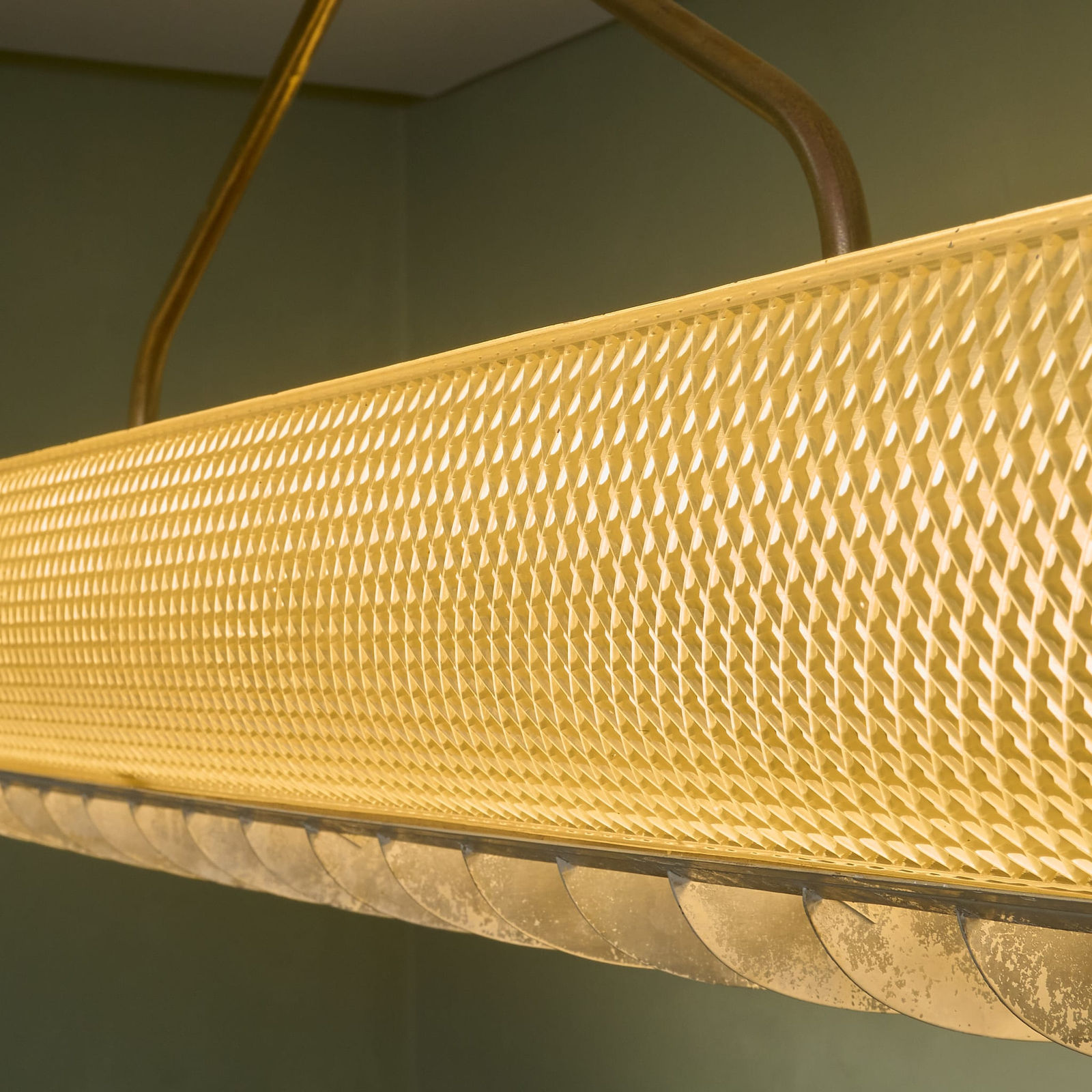 Large 120cm/4ft Fluorescent Pendant in Brass and Acrylic, Italy, 1960s