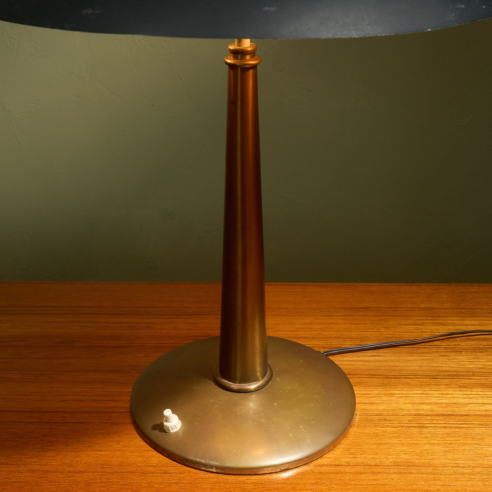 Black and Brass Italian Table Lamp with Adjustable Shade, Italy, 1950s