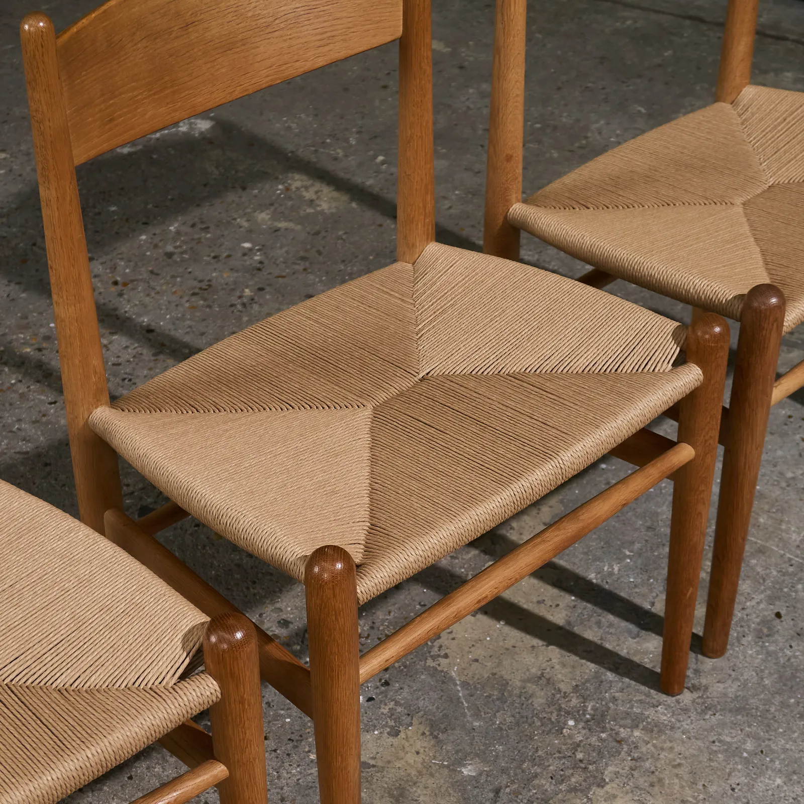 Hans J. Wegner, Set of 8 Dining Chairs, model 'CH36' and 'CH37' in Solid Oak and New Papercord for Carl Hansen, Denmark, 1960s