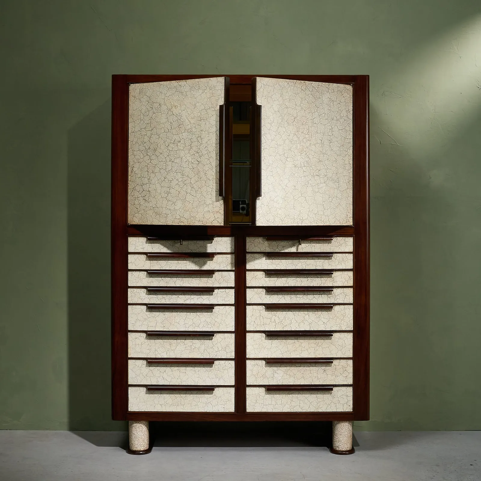 Aldo Tura, Early and Rare Large Eggshell Cabinet, Italy, 1940s