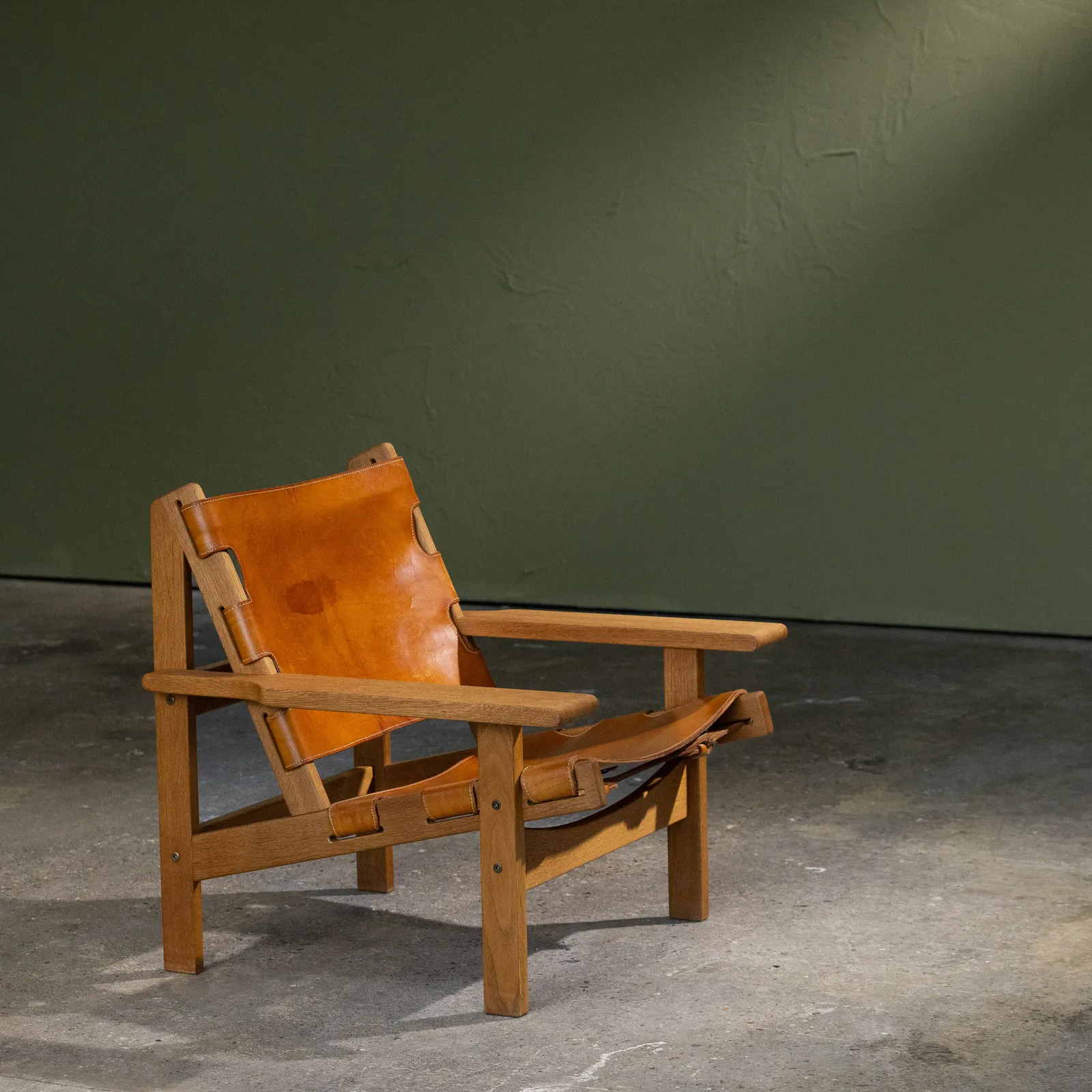 Kurt Østervig, Pair of Lounge Chairs Model 168, Original Cognac Leather and Oak Frame, Denmark, 1960s