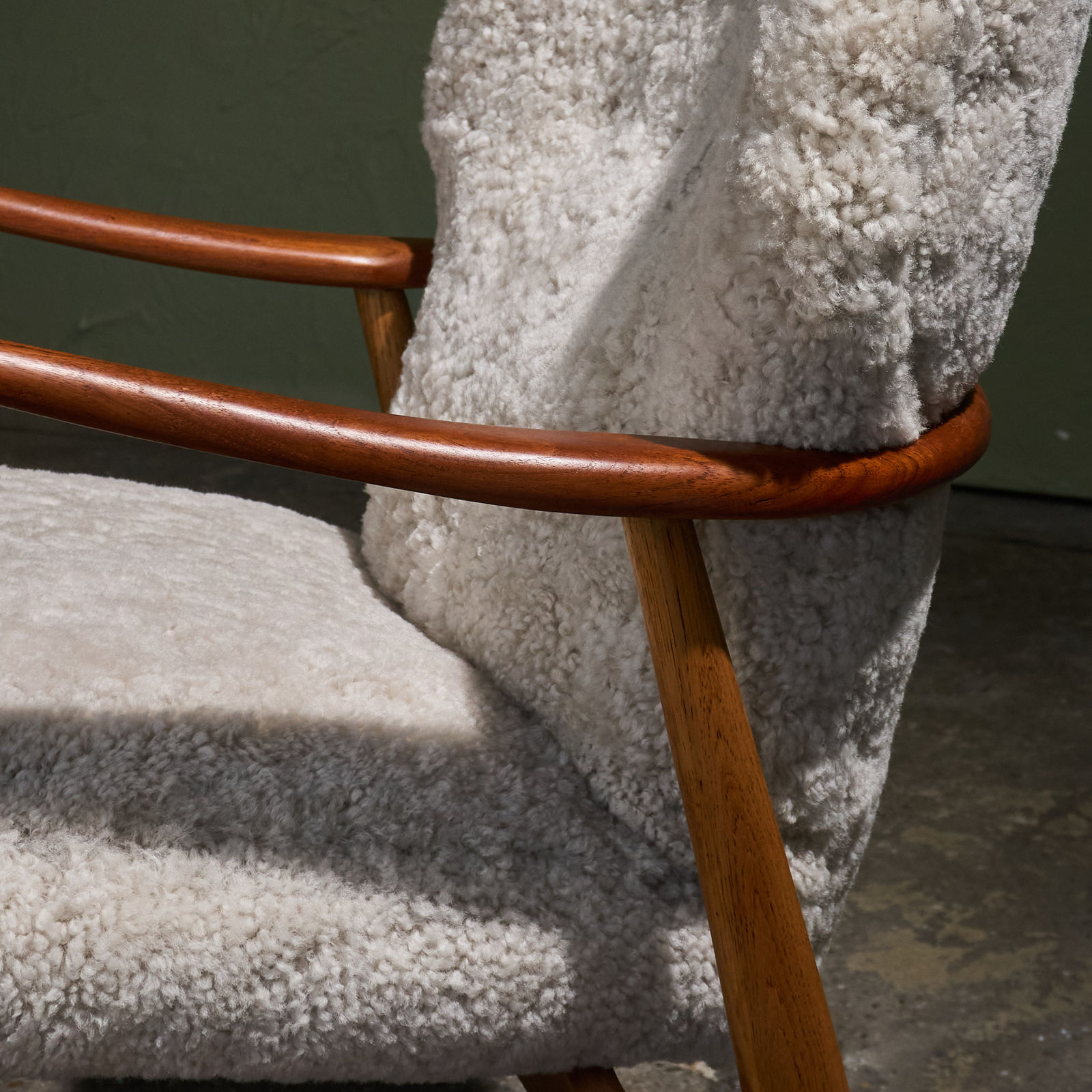 Henry Schubell, Pair of Sheepskin Lounge Chairs Model MS-6 in Teak and Oak by Madsen & Schubell, Denmark, 1950s