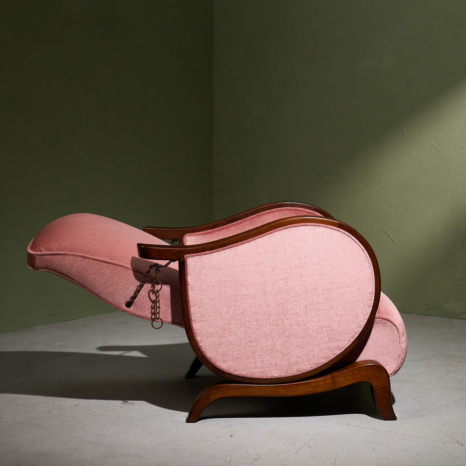 Art Deco Reclining Lounge Chair in 'Poudre' Pink Mohair, France, 1930s