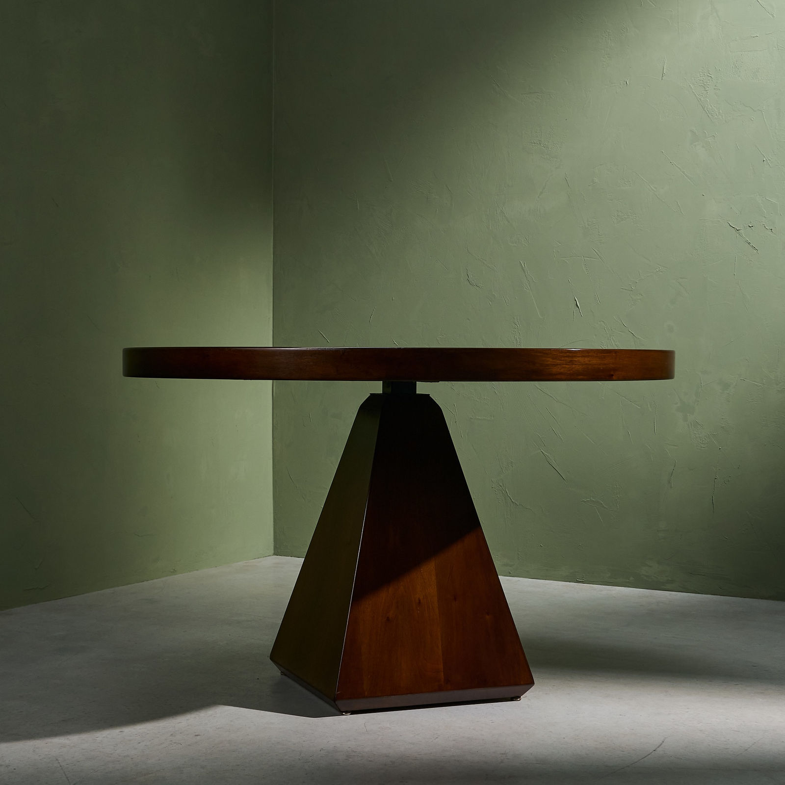 Vittorio Intrioni, Circular 'Chelsea' Dining Table for Saporiti, Italy, 1960