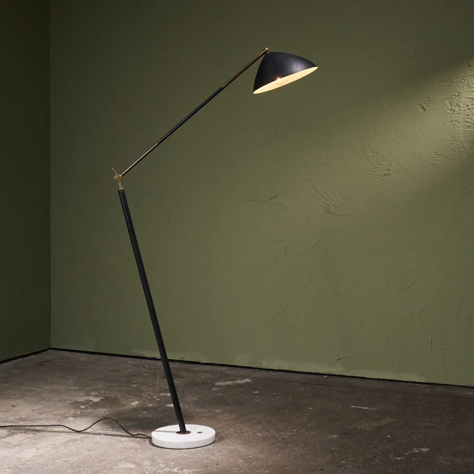 Stilux Milano, Floor Lamp with Brass Stem, Black Lacquer and Marble, Italy, 1960s