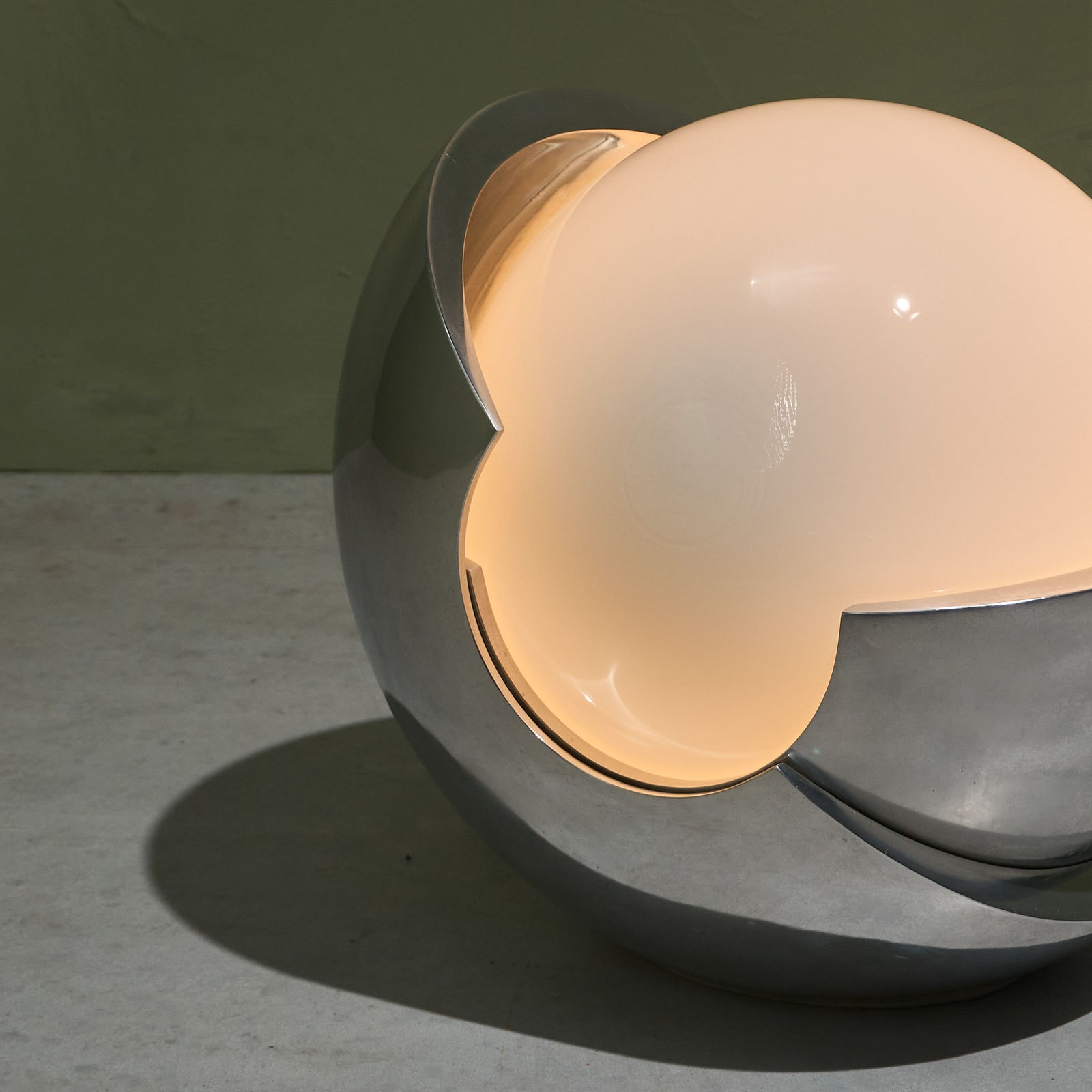 Giacomo Benevelli, 'Roto' Table Lamp Sculpture in Cast Aluminum and Opaline Glass, Italy, 1970
