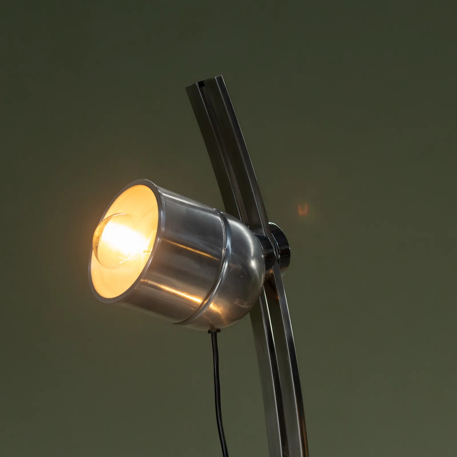 Lamperti, Large Floor Lamp with Chrome and Marble Base and Three Adjustable Light Fixtures, Italy, 1970s