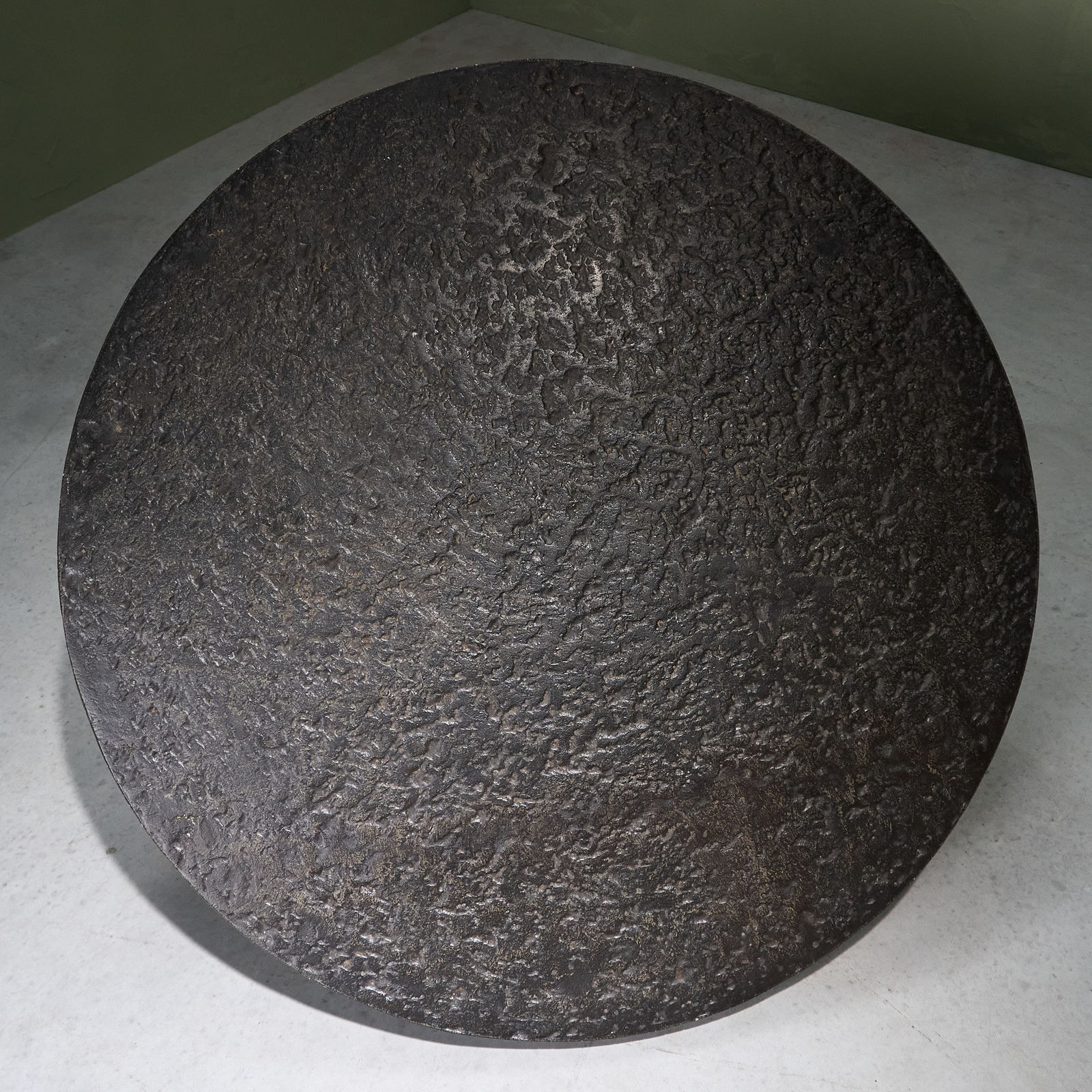 Circular Brutalist Coffee Table in Stone Composite Resin, Europe, 1970s