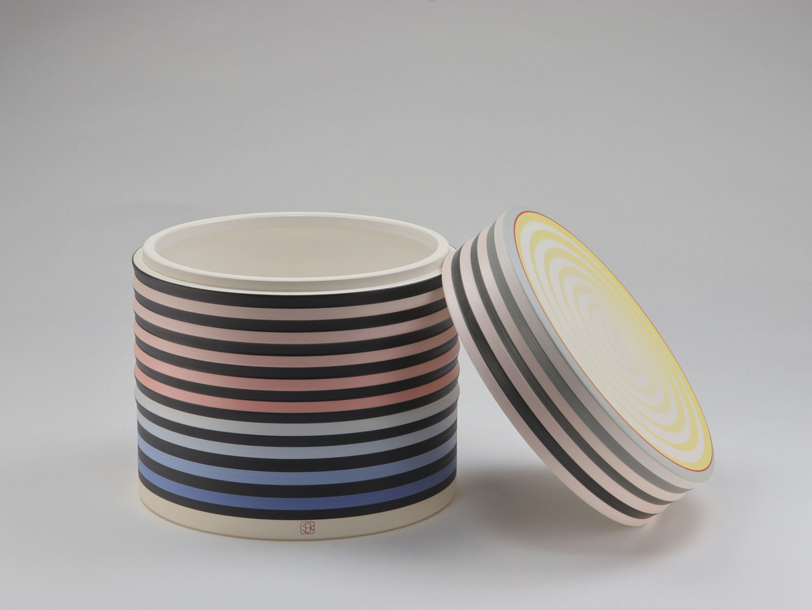 Jin Eui Kim, OPject - Lidded Box I