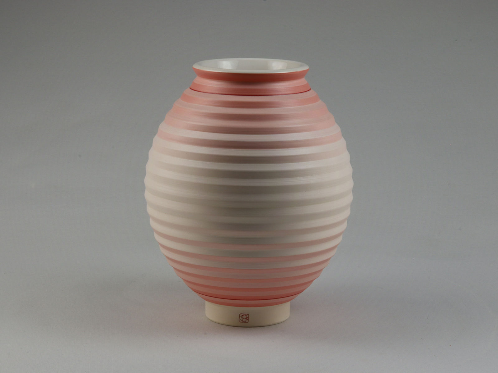 Jin Eui Kim, OPot - Moon Jar I