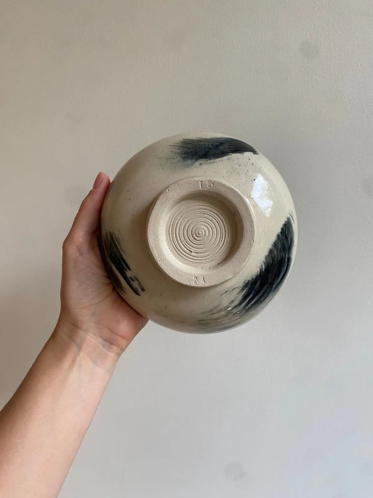 Tilly Slight, Black swish bowl I, 2024