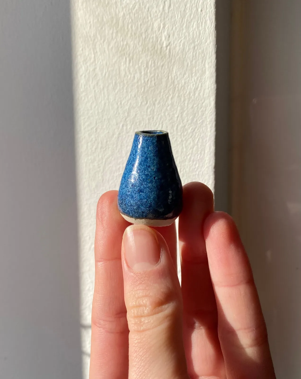 Tilly Slight, Light lagoon blue I, 2021