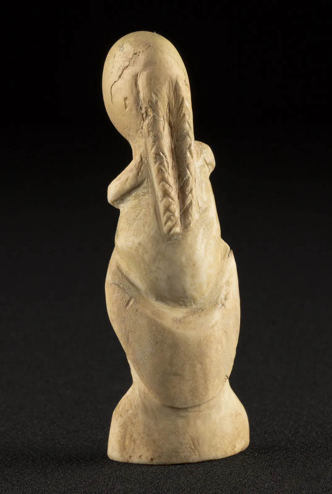 ELIZABETH NUTARAALUK AULATJUT (1914-1998) ARVIAT (ESKIMO POINT), Figure of a Woman, c. 1971