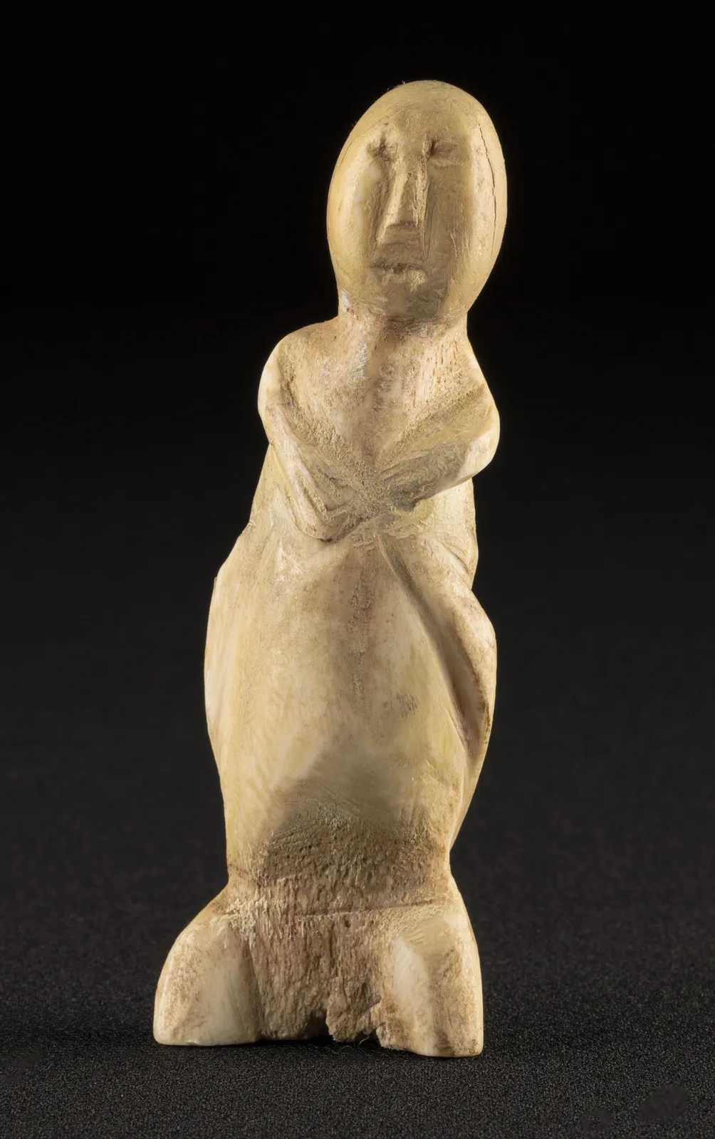 ELIZABETH NUTARAALUK AULATJUT (1914-1998) ARVIAT (ESKIMO POINT), Figure of a Woman, c. 1971