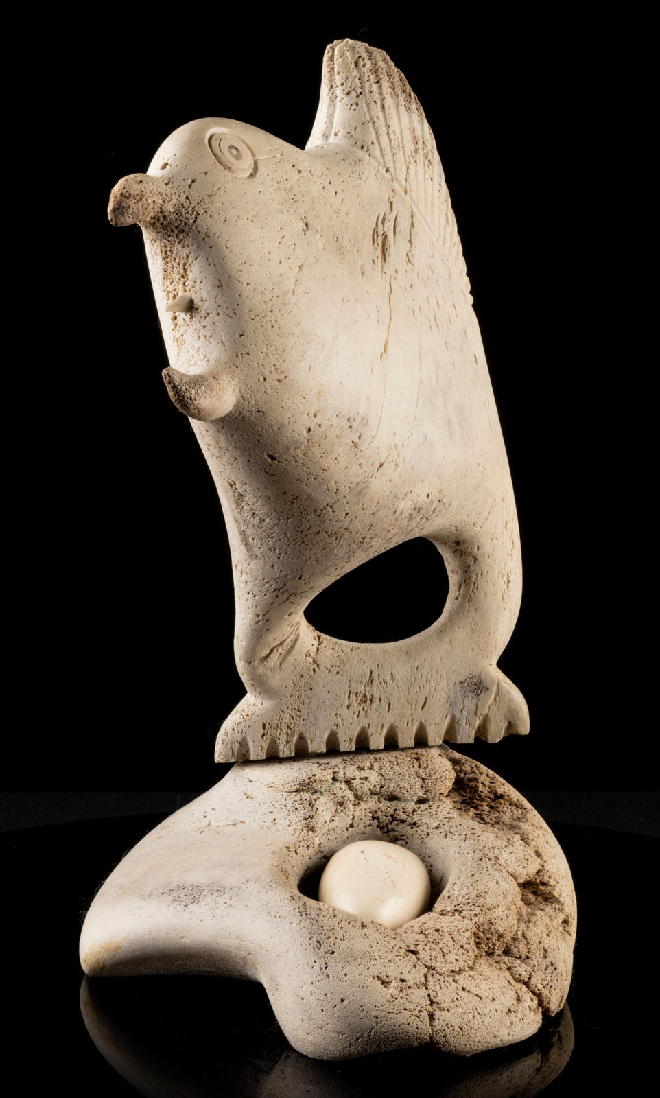 KAROO ASHEVAK (1940-1974) TALOYOAK (SPENCE BAY), Bird Protecting its Egg, 1972