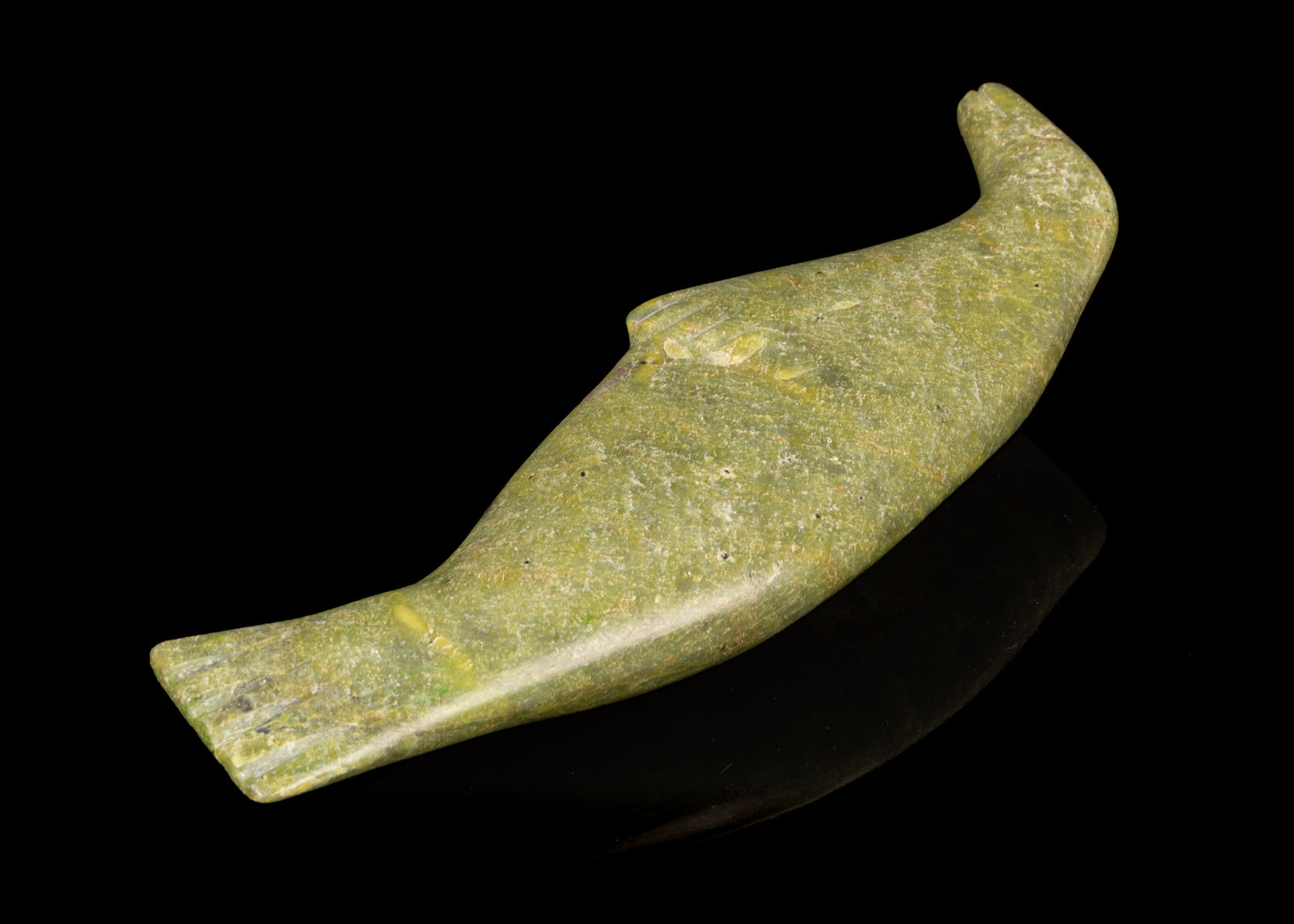 SHARKY NUNA (1918-1979) KINNGAIT (CAPE DORSET), Lounging Seal, 1970s