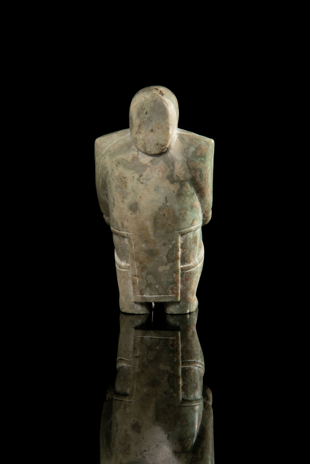 PEGGY EKAGINA (1919-1992) KUGLUKTUK (COPPERMINE), Standing Figure, late 1960s